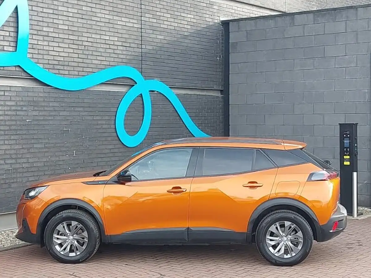 2023-peugeot-2008-suv-e-active-premium-big-3