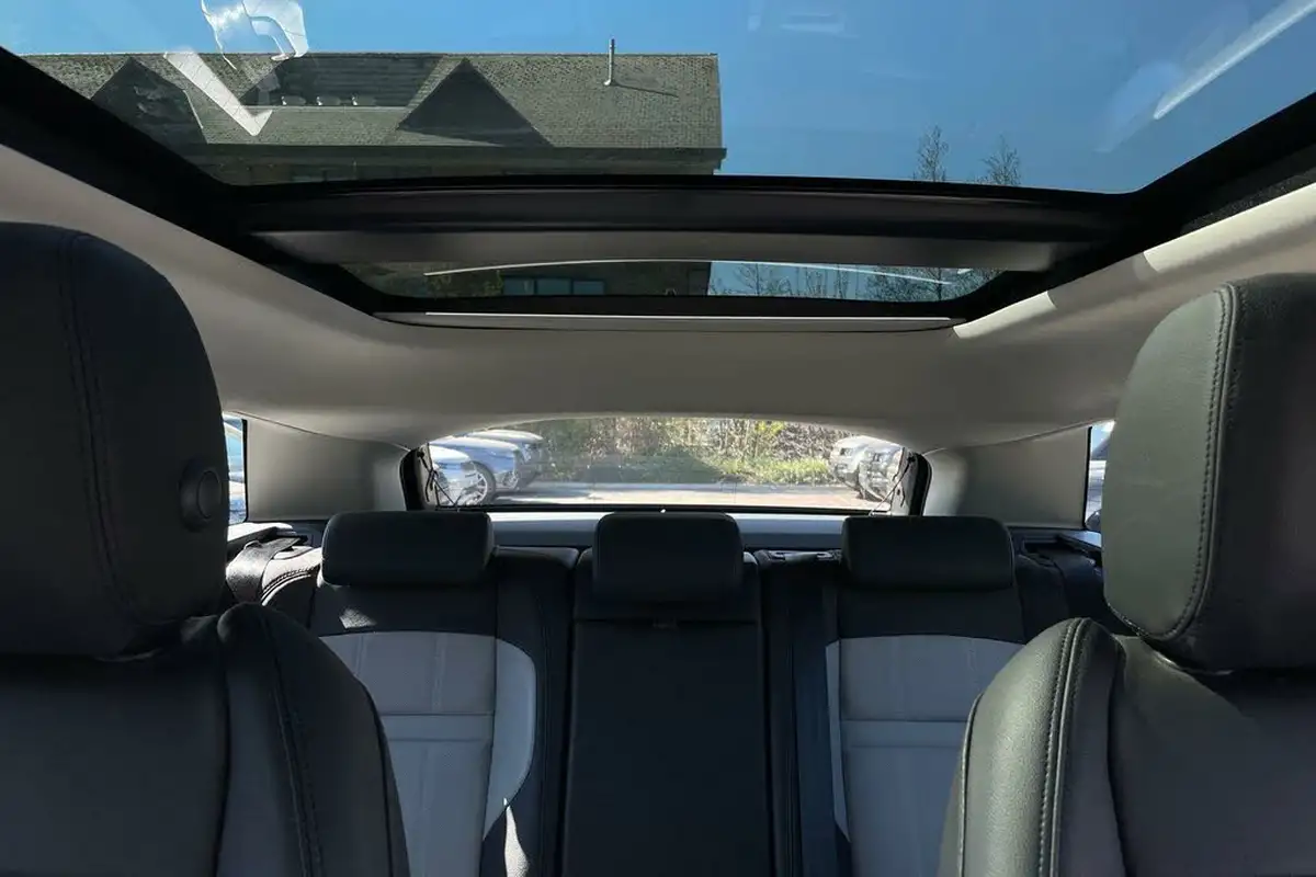 2022-land-rover-range-rover-evoque-15-p300e-r-dynamic-s-big-19