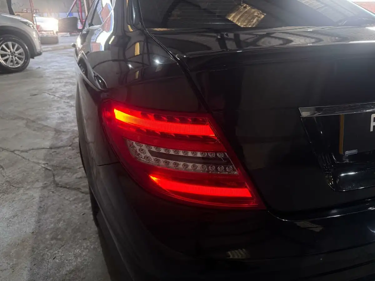 2015-mercedes-benz-c-class-21cdi-c220-cdi-amg-sport-edition-premium-plus-coupe-2d-7g-tronic-plus-big-47