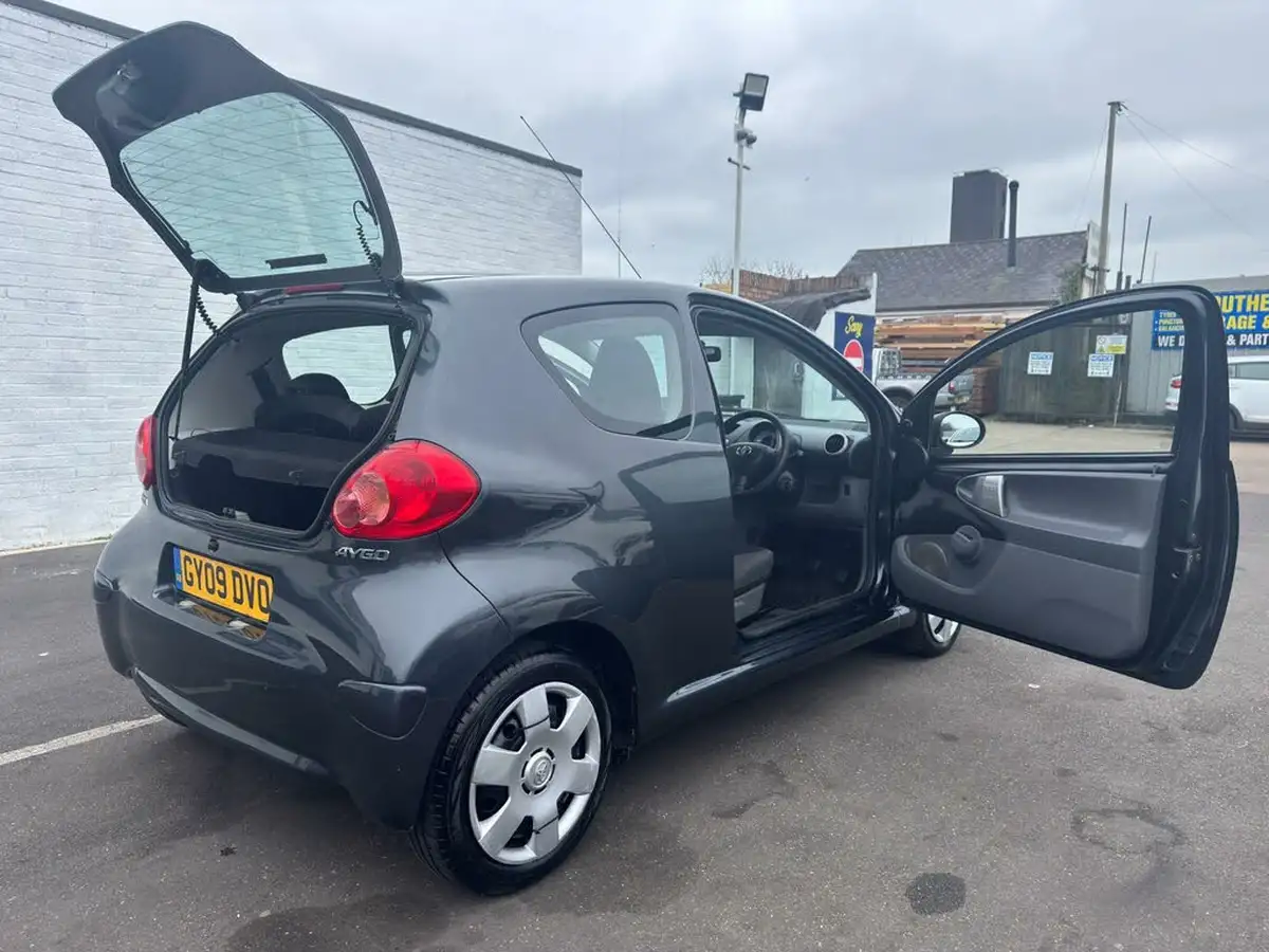 2009-toyota-aygo-10-aygo-3d-big-56