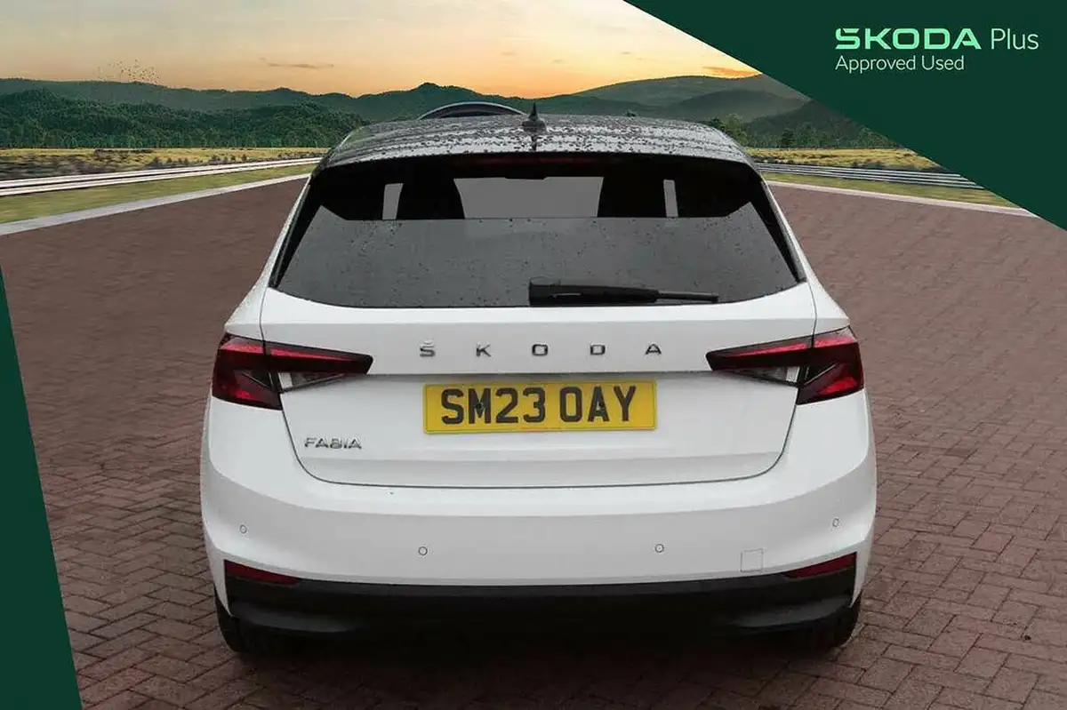 2023-skoda-fabia-10-mpi-colour-edition-big-9