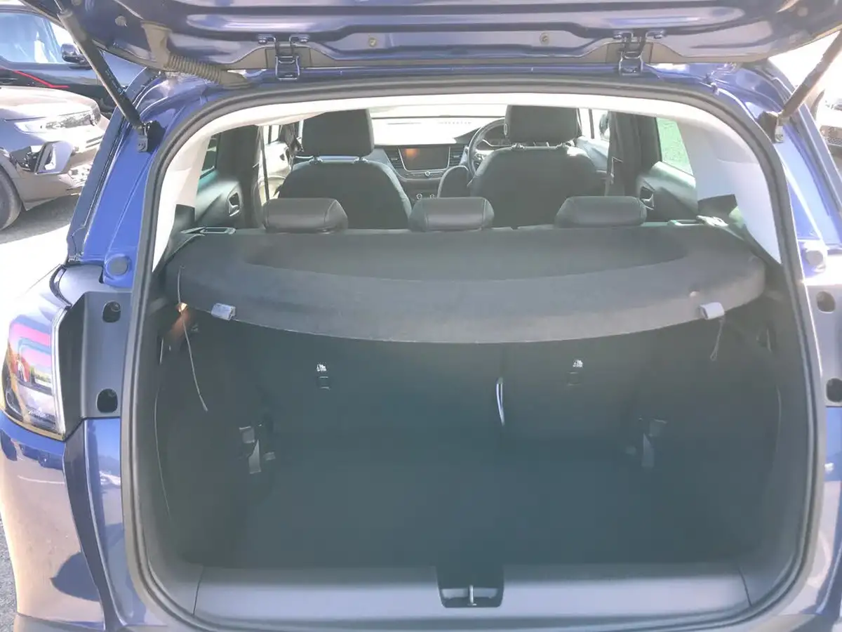 2022-vauxhall-crossland-12-elite-edition-130ps-auto-big-7