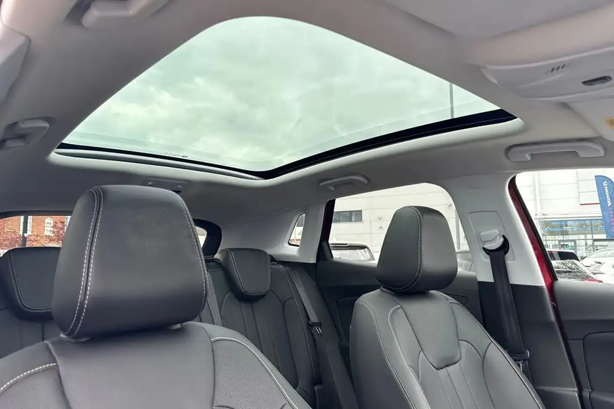2021-vauxhall-grandland-x-16-ultimate-big-37