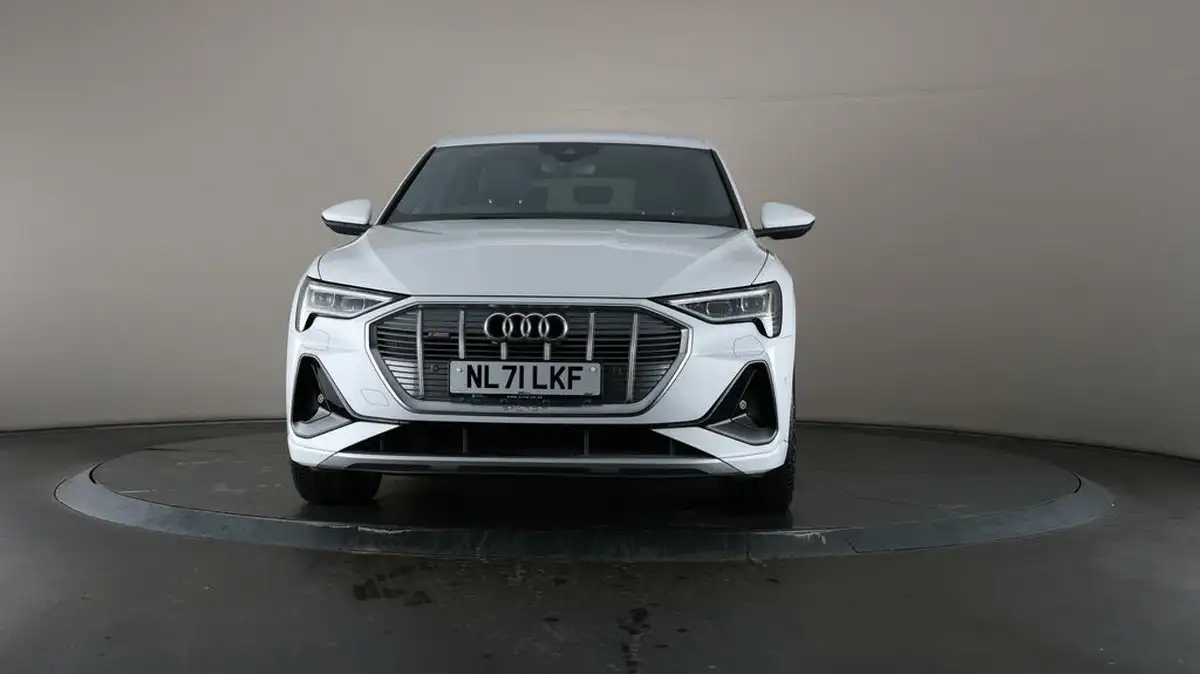 2021-audi-e-tron-55e-s-line-sportback-big-43