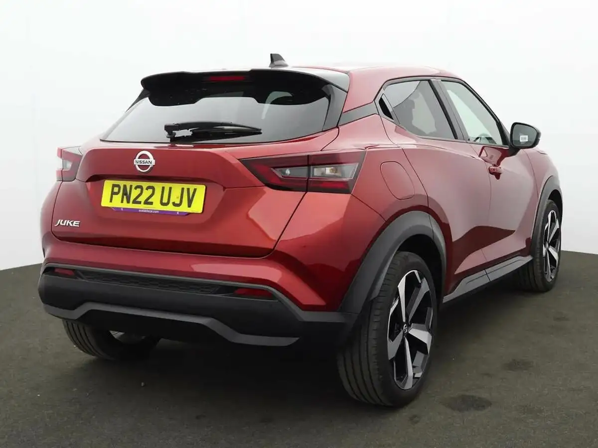 2022-nissan-juke-10-dig-t-tekna-big-4