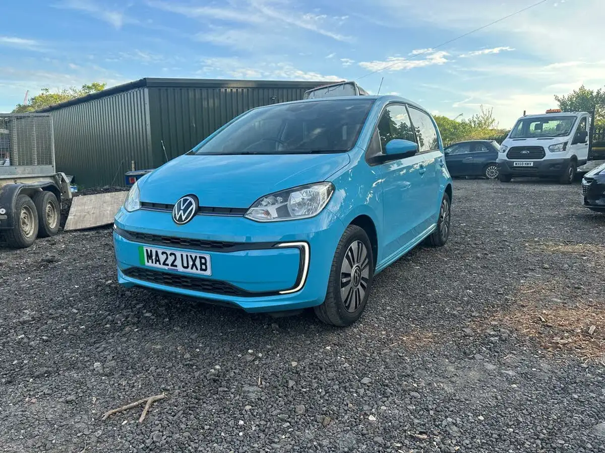 2022-volkswagen-up-e-e-up-big-3