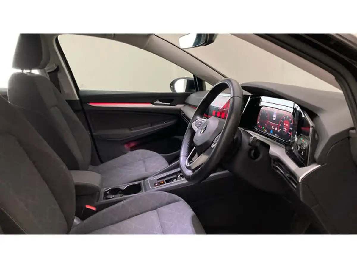 2021-volkswagen-golf-15-etsi-life-150ps-hatchback-big-14