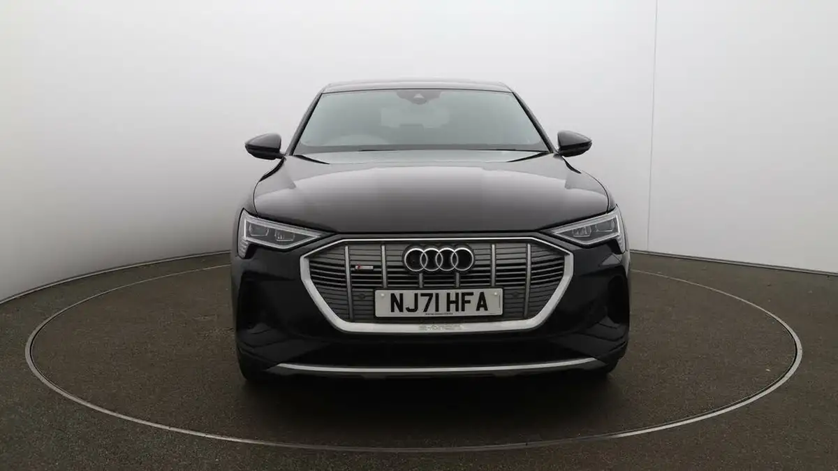 2021-audi-e-tron-55e-s-line-sportback-big-33