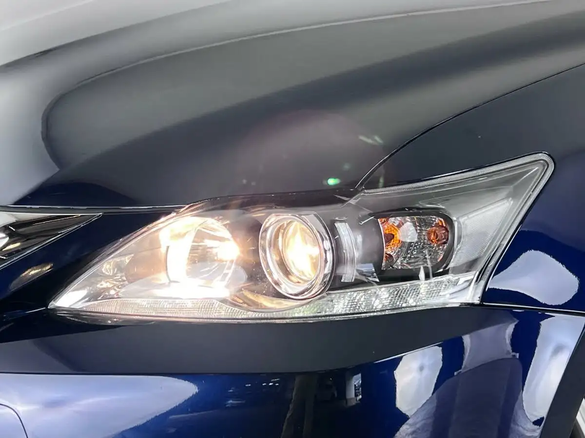 2016-lexus-ct-200h-18-luxury-sun-big-6