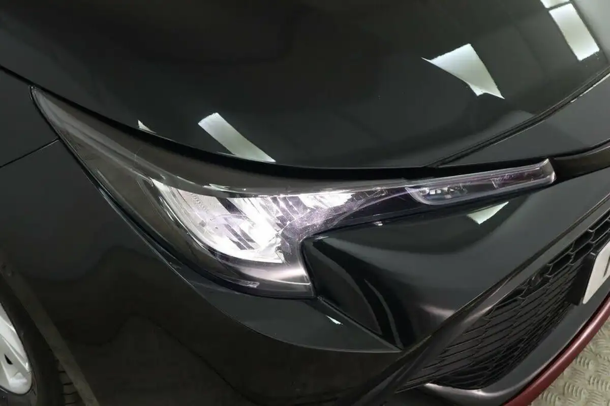 2021-toyota-corolla-18-vvt-i-icon-tech-spare-wheel-touring-sports-5d-big-40