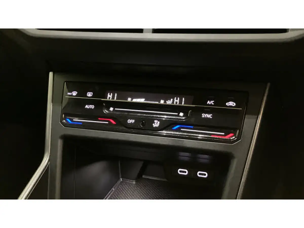 2021-volkswagen-polo-10-tsi-style-big-12