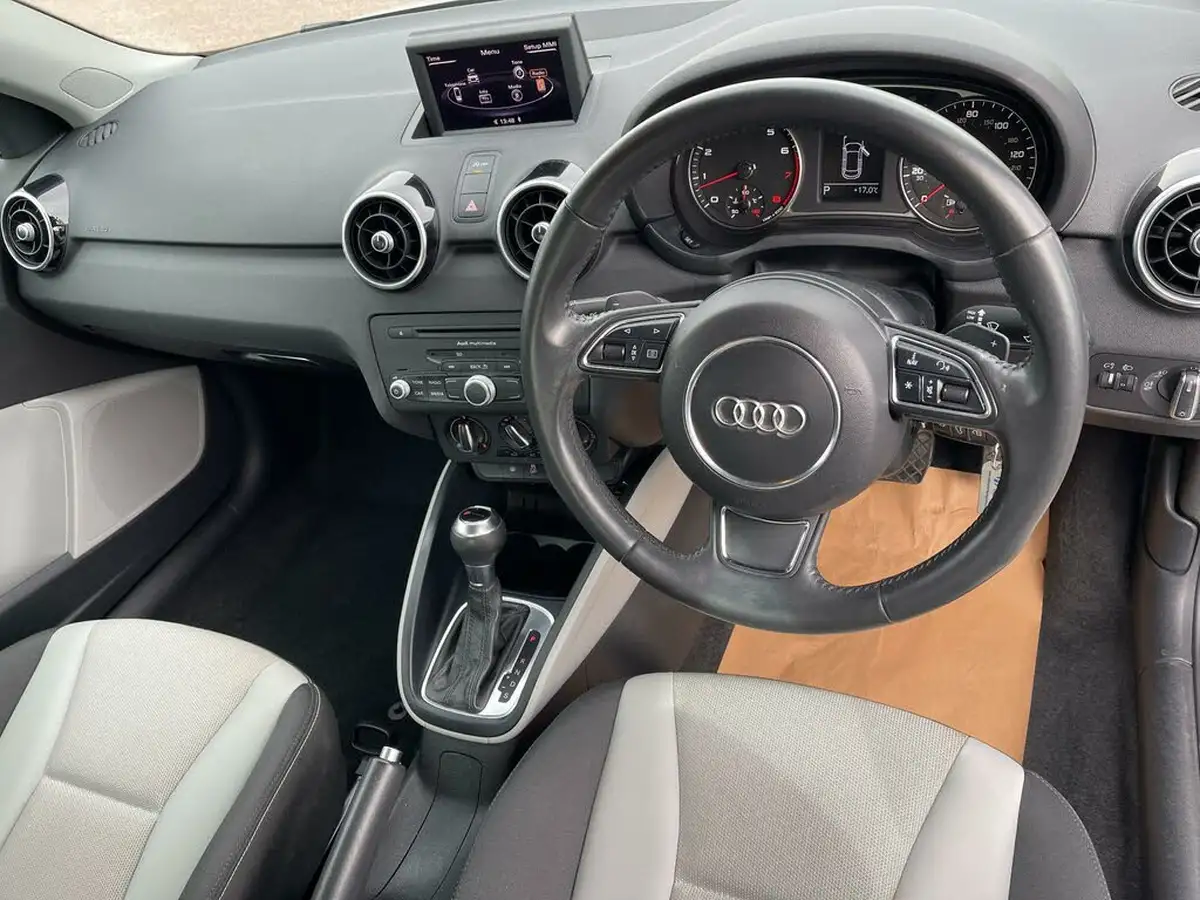 2013-audi-a1-14-tfsi-122ps-sportback-5d-1390cc-s-tronic-big-12