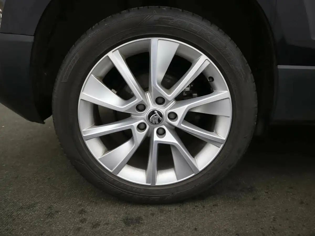 2018-skoda-karoq-20tdi-scr-se-l-dsg-big-5