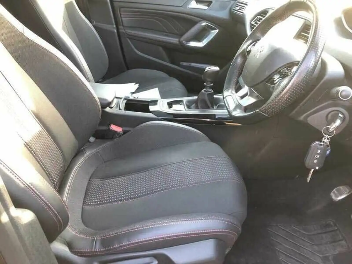 2020-peugeot-308-sw-12-puretech-gt-line-big-3