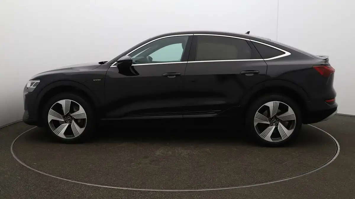 2021-audi-e-tron-55e-s-line-sportback-big-57