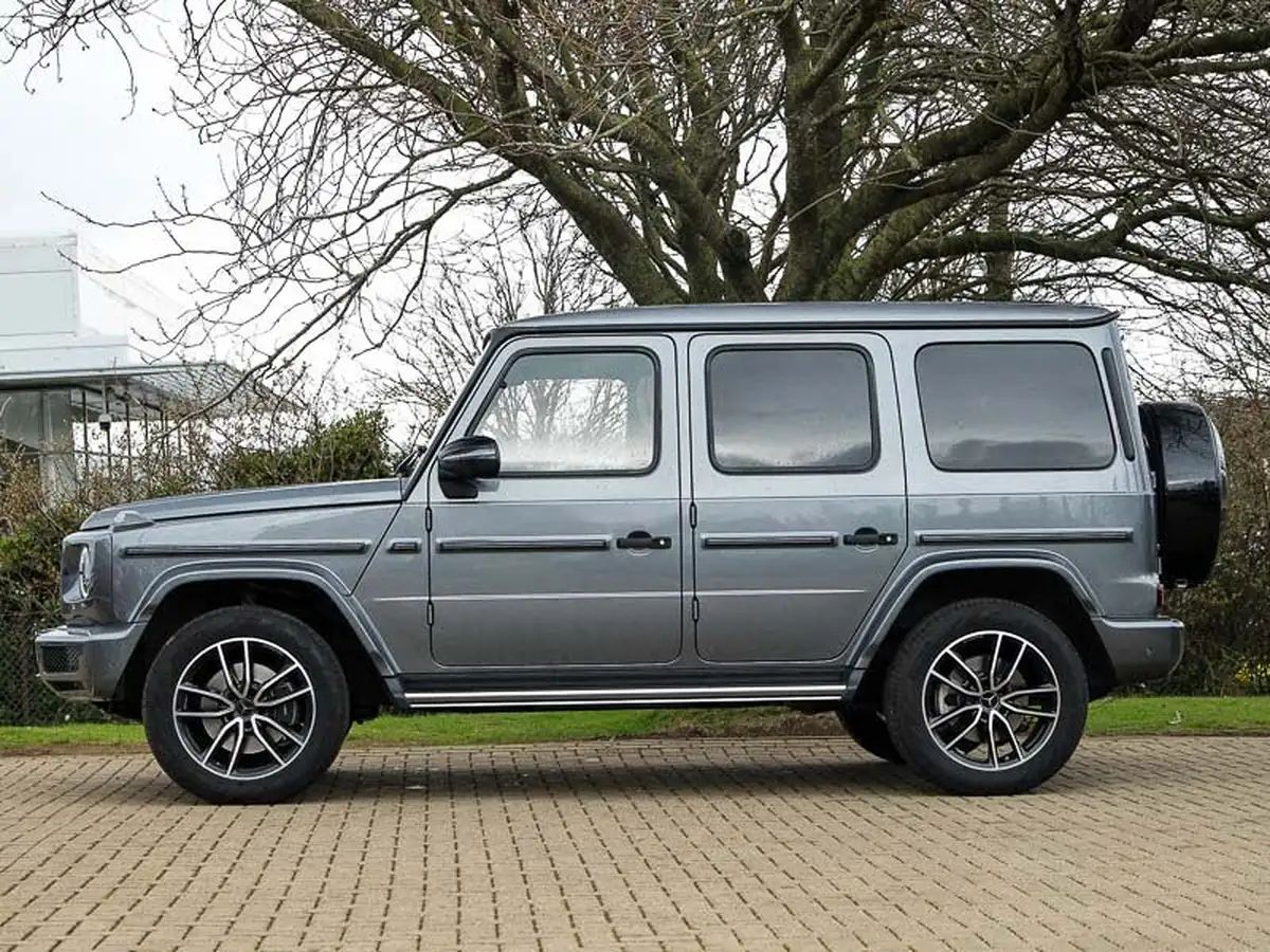 2024-mercedes-benz-g-class-29d-g400d-amg-line-premium-plus-big-3