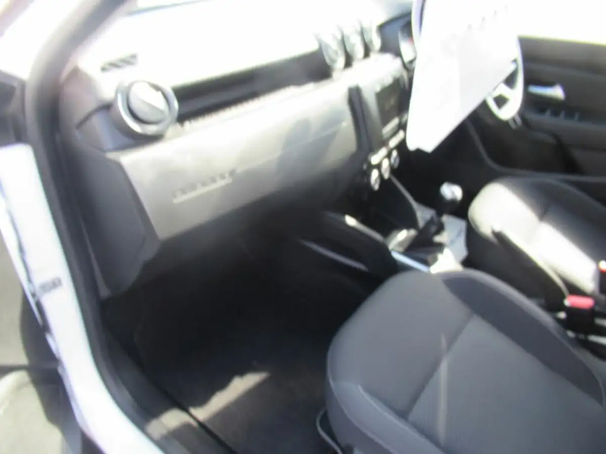 2021-dacia-duster-15dci-comfort-115bhp-blue-station-wagon-5d-big-15