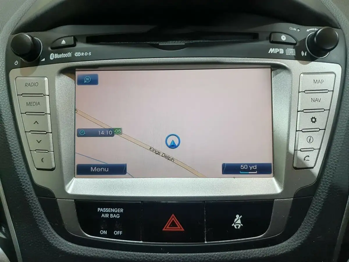 2012-hyundai-ix35-20td-premium-4wd-big-5