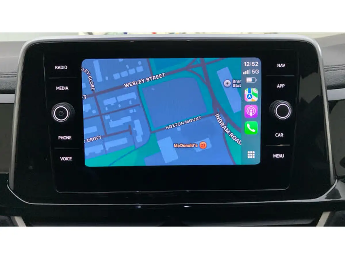 2024-volkswagen-t-roc-20tdi-r-line-dsg-big-21