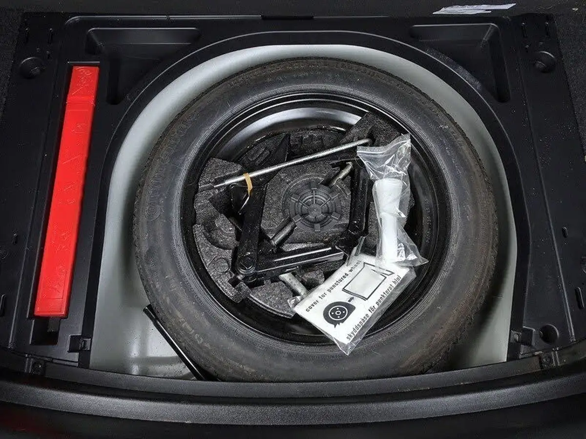 2018-volvo-v40-20td-d4-inscription-geartronic-big-20