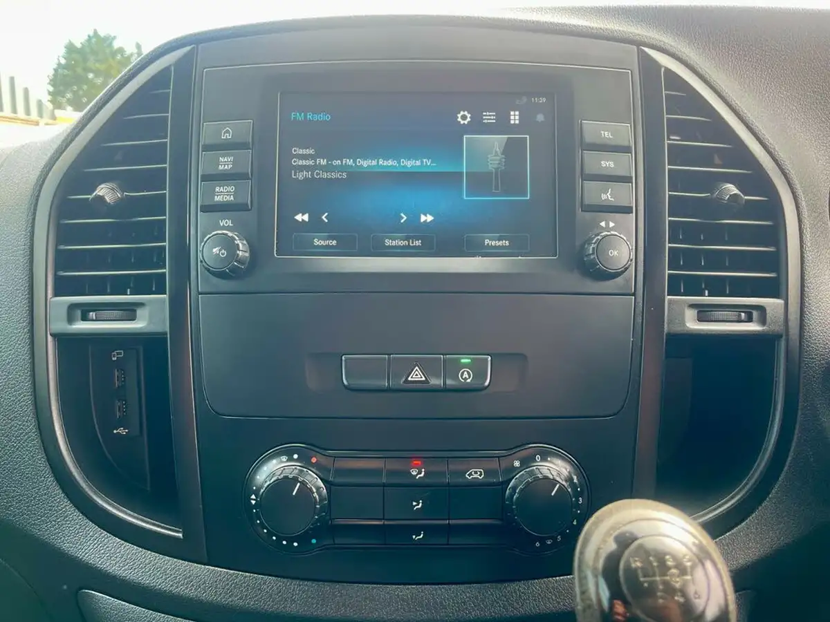 2021-mercedes-benz-vito-18-cdi-114-progressive-l2-panel-big-28