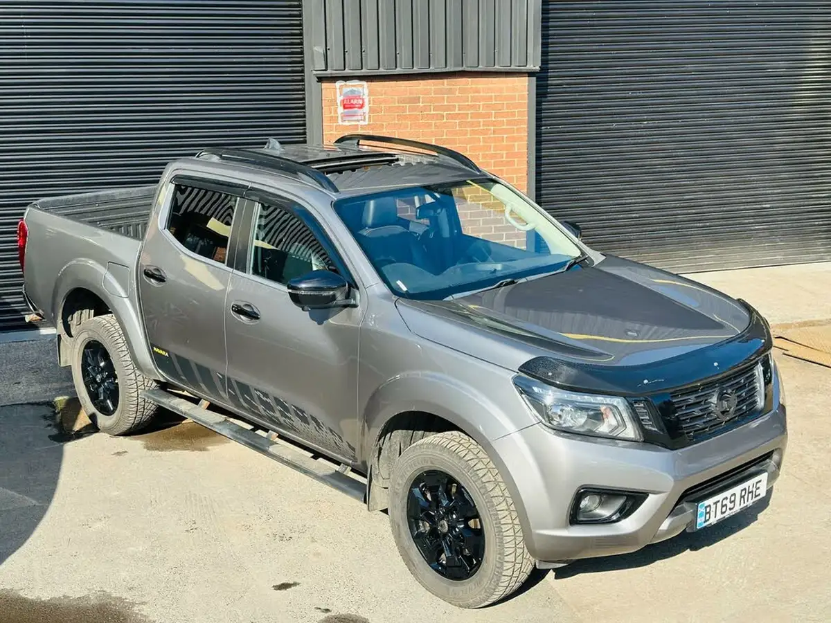 2019-nissan-navara-23dci-tt-n-guard-8-navileathersunroof-auto-big-23