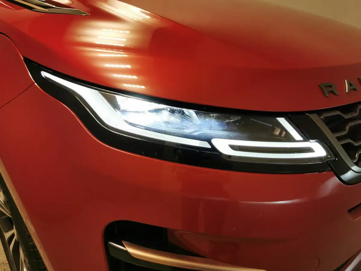 2022-land-rover-range-rover-evoque-15-p300e-r-dynamic-se-big-6