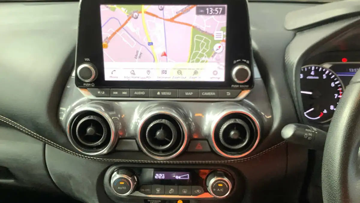 2023-nissan-juke-10-dig-t-n-connecta-big-9