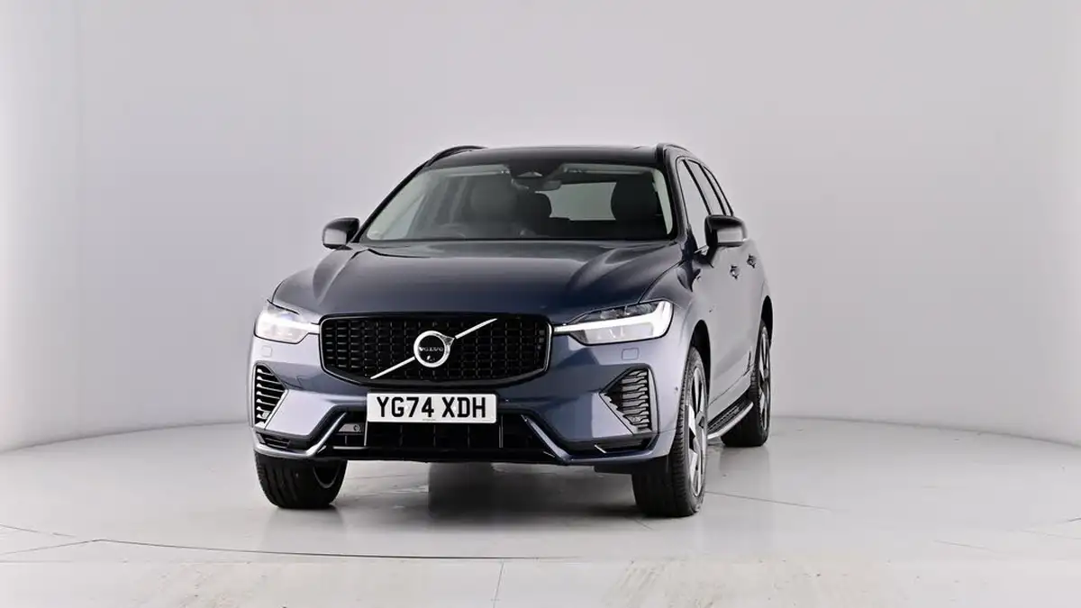 2024-volvo-xc60-20-t8-ultimate-dark-big-55