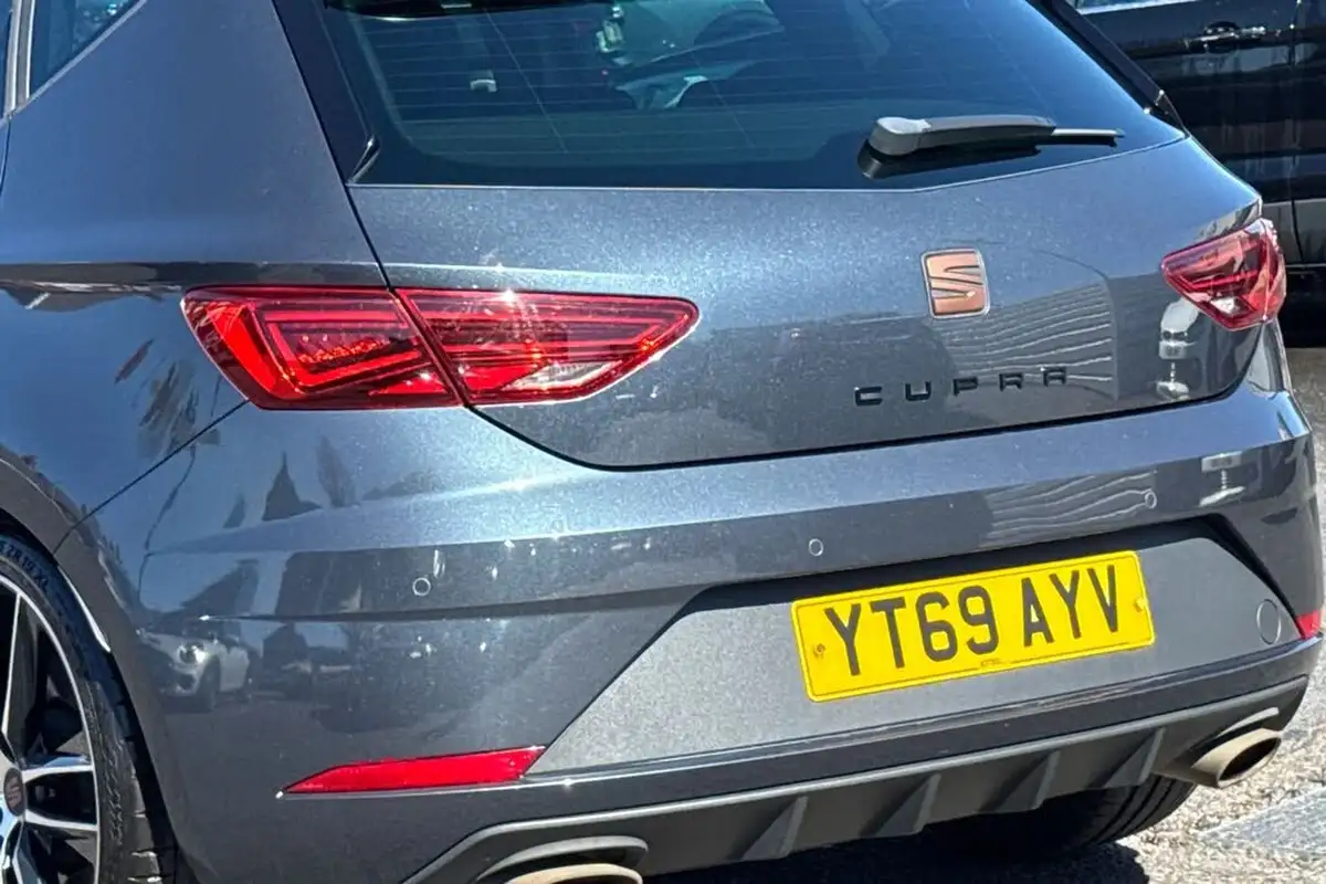 2019-seat-leon-20-tsi-cupra-290-big-7