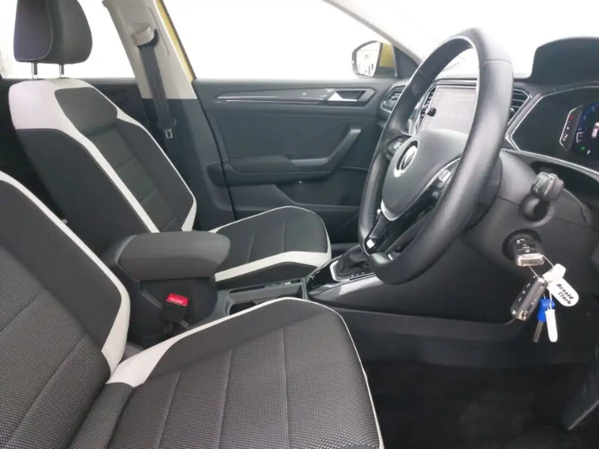 2021-volkswagen-t-roc-15-tsi-sel-dsg-big-10