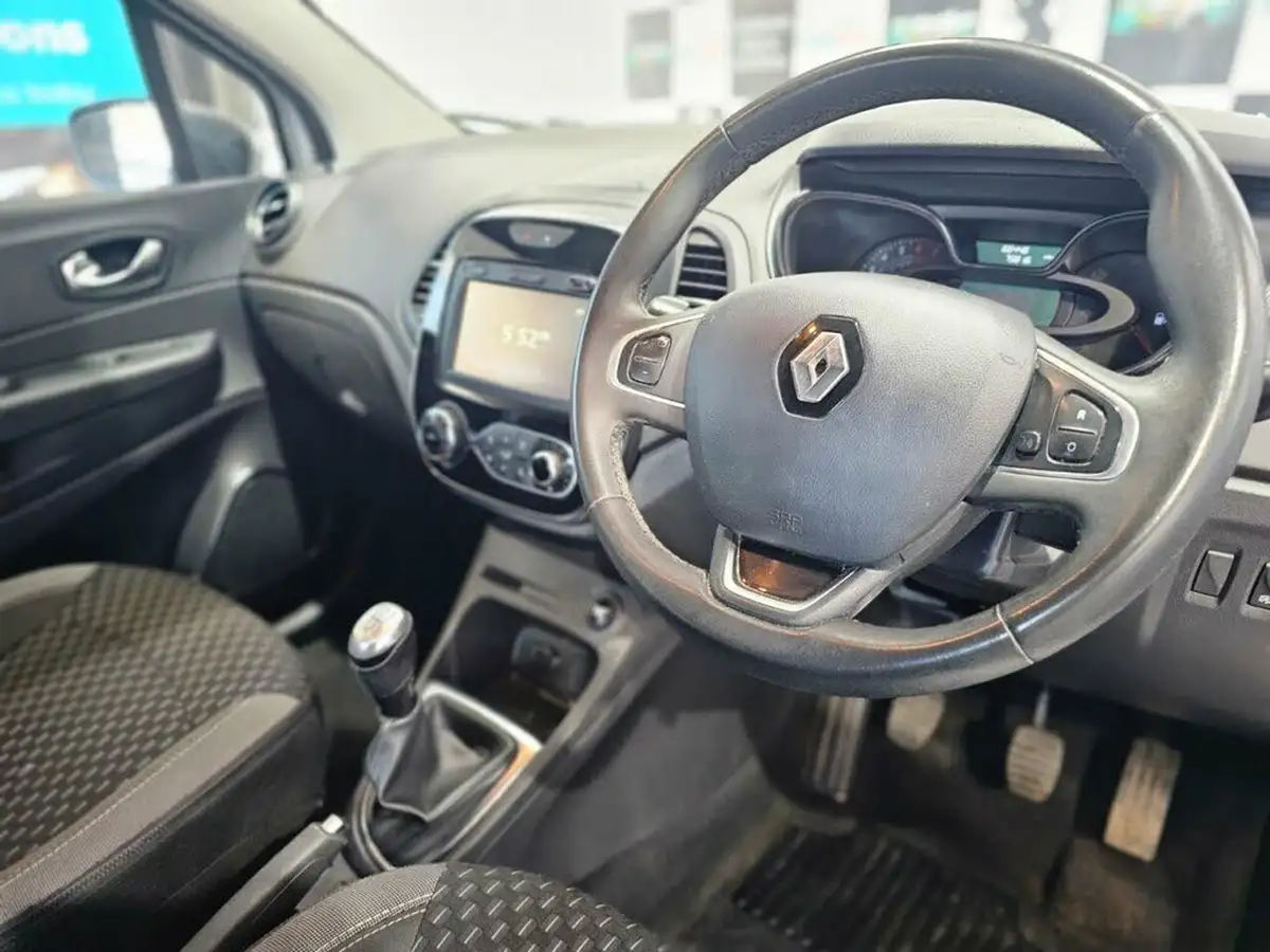 2018-renault-captur-09-tce-dynamique-nav-big-22