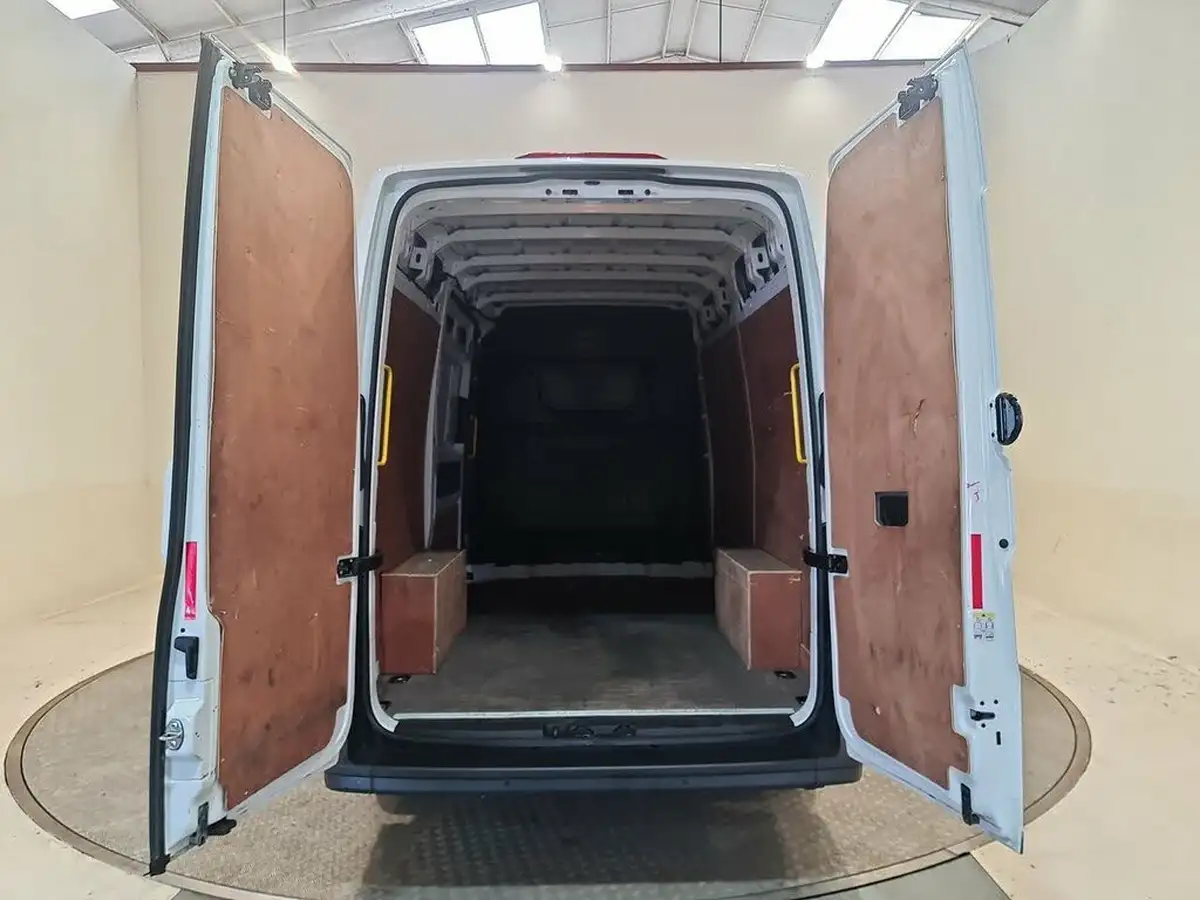 2020-volkswagen-crafter-20tdi-cr35-lwb-trendline-140pseu6dt-e-big-18