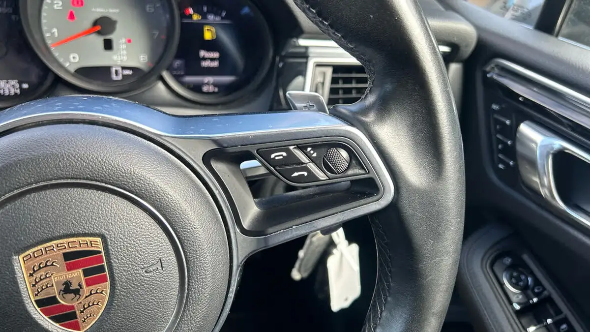 2016-porsche-macan-30-s-big-23