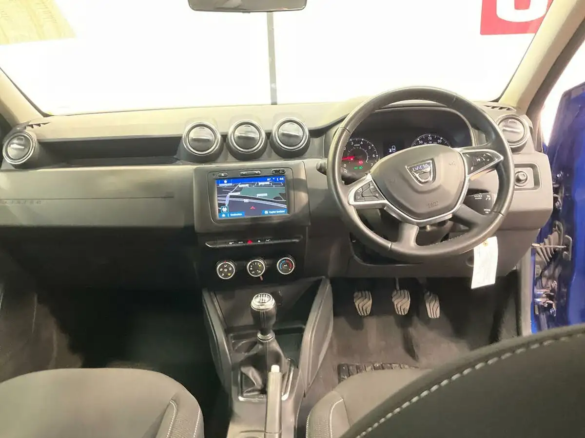 2021-dacia-duster-13-tce-comfort-130hpeu6d-4x2-window-van-1333cc-big-3