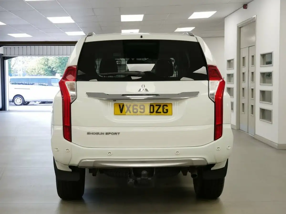 2019-mitsubishi-shogun-sport-24di-d-sport-big-22