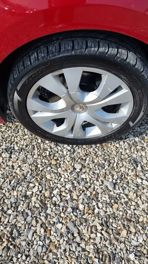 2013-citroen-c4-picasso-20hdi-platinum-big-18