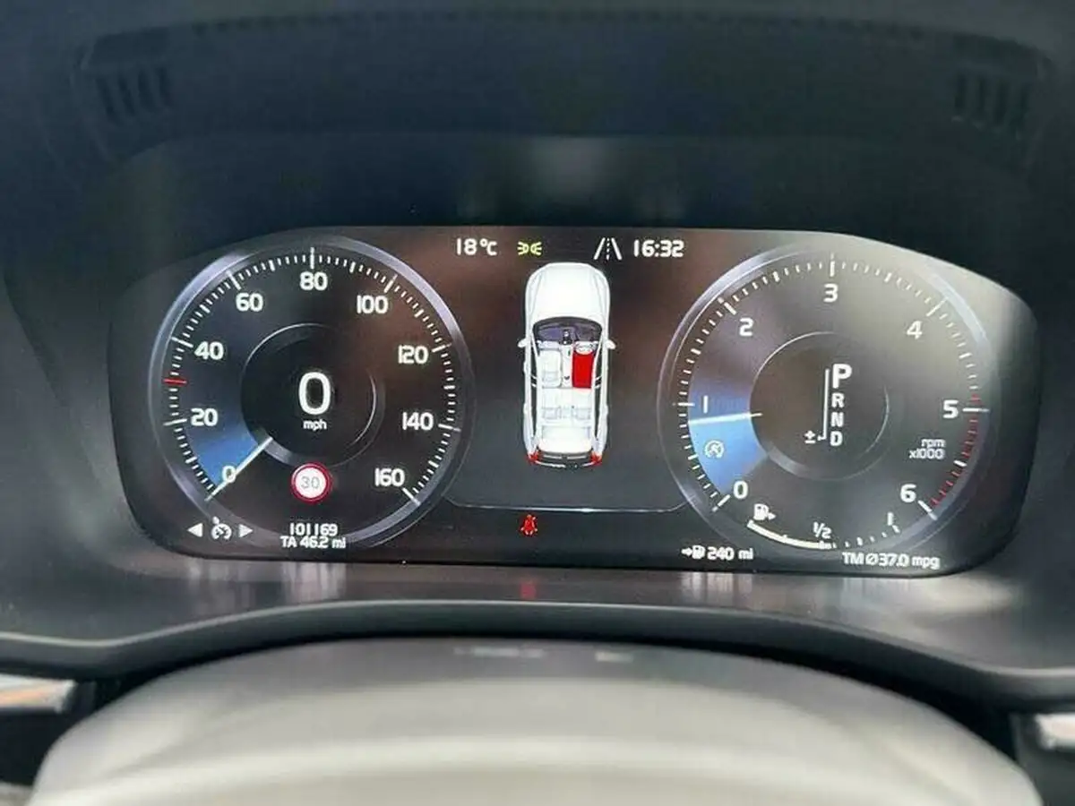 2018-volvo-xc60-20td-d4-inscription-pro-4x4-geartronic-big-63
