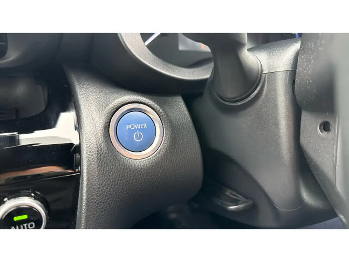 2022-toyota-yaris-15-vvt-i-design-panoramic-roof-big-27