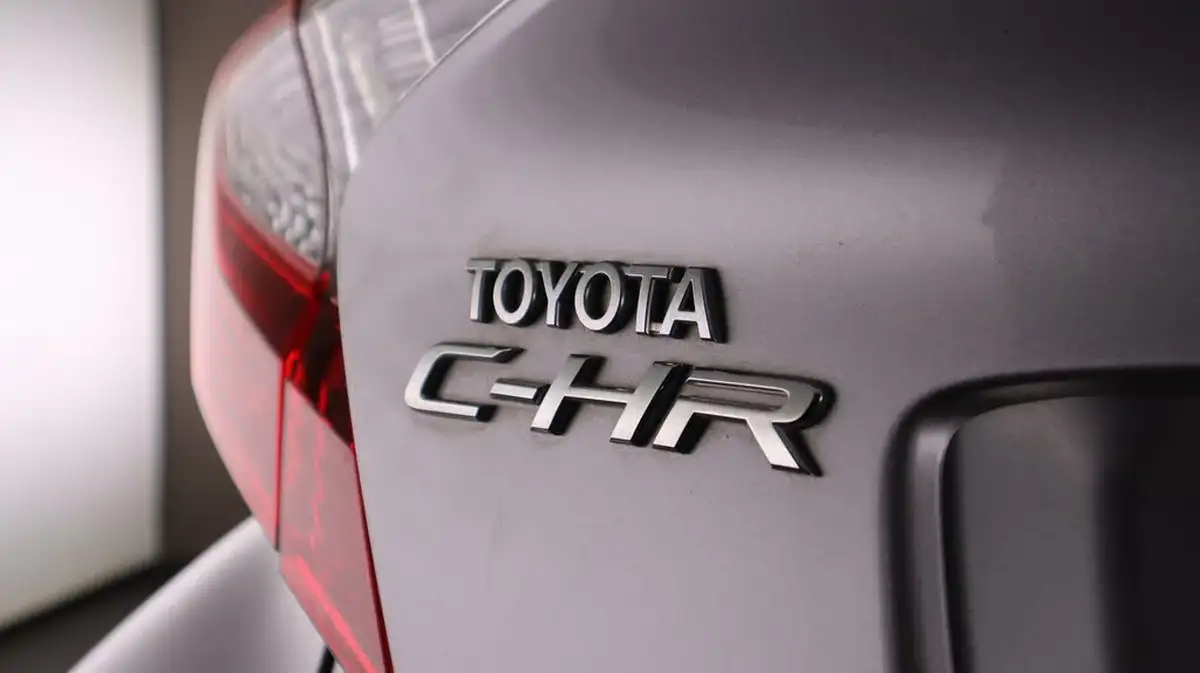 2018-toyota-c-hr-18-vvt-i-excel-big-21