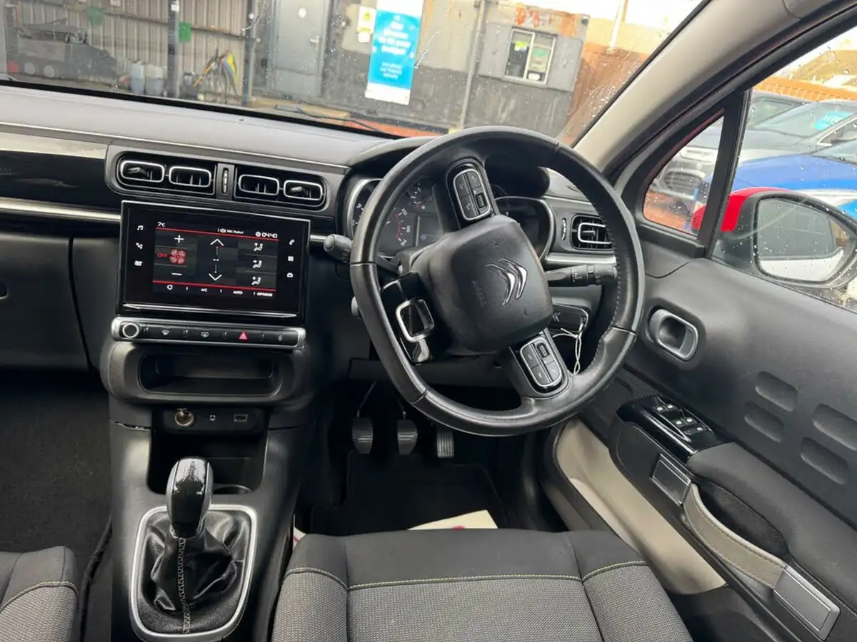 2017-citroen-c3-12-puretech-flair-82ps-big-26
