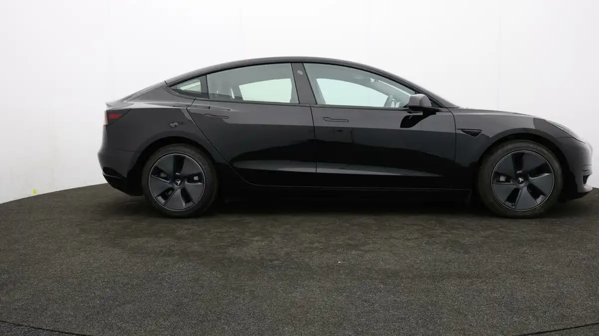 2021-tesla-model-3-e-standard-plus-big-33