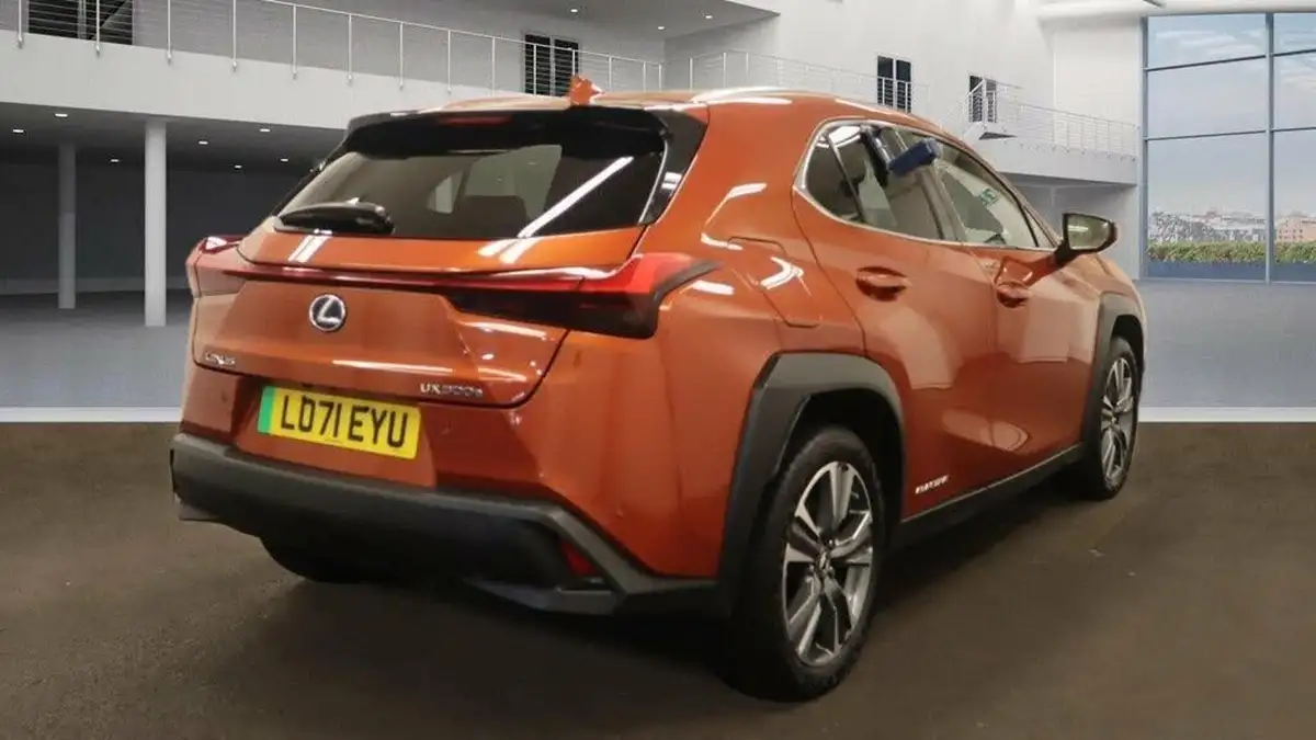 2022-lexus-ux-300e-e-ux-201bhp-big-2