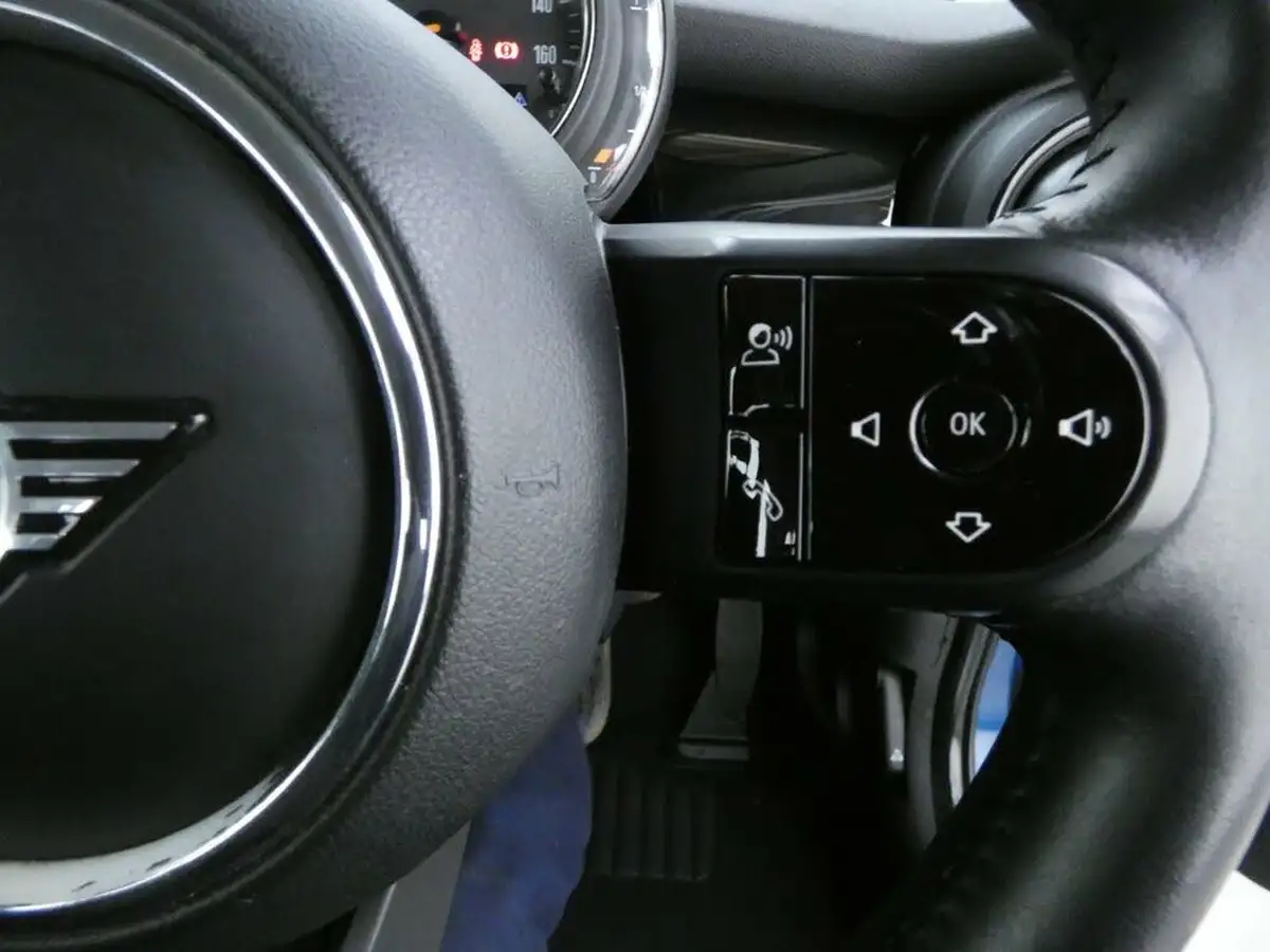 2021-mini-cooper-15-cooper-classic-hatchback-5d-auto-big-12