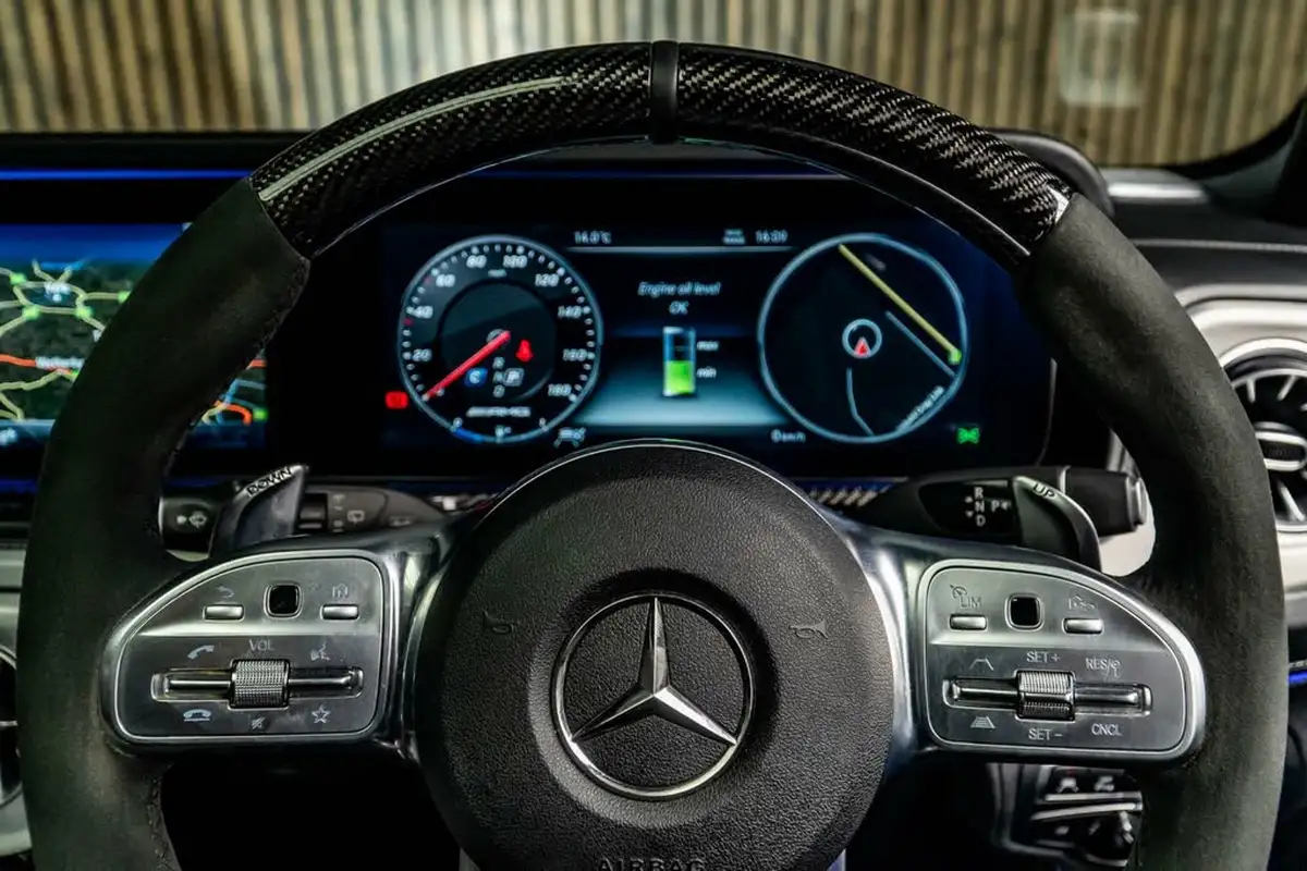 2018-mercedes-benz-g-class-40-g63-amg-big-32