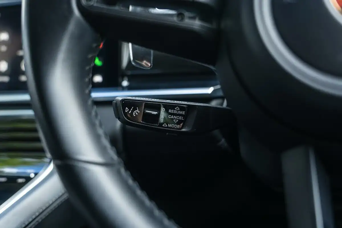 2022-porsche-panamera-40-turbo-s-hatchback-big-45