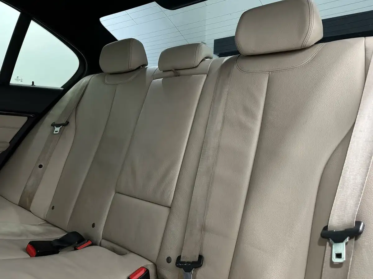 2016-bmw-3-series-20td-320d-m-sport-saloon-4d-auto-big-36
