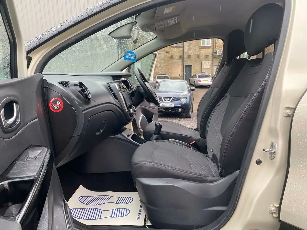 2014-renault-captur-15dci-dynamique-90bhp-energyss-big-15