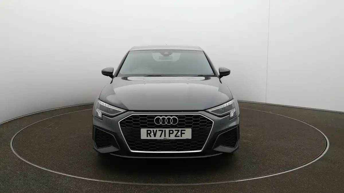 2022-audi-a3-14-40-tfsi-e-s-line-big-2