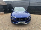 2017-maserati-levante-30td-4x4-no-trim-small-3